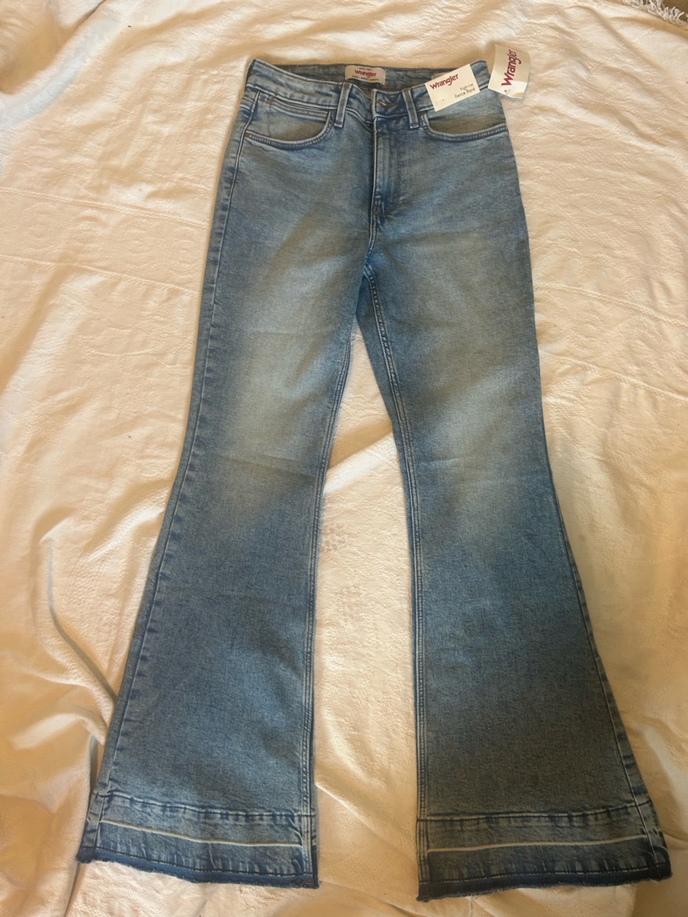 NWT Wrangler High Rise Fierce Flare Jeans - Oasis, Size 2 x 32 - Picture 7 of 14